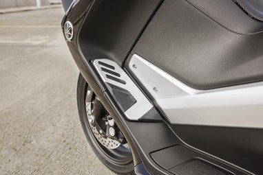 TMAX  DX 2017