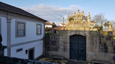 Por aqui entrei. Por aqui saí...logo com saudade