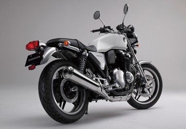 Honda CB1100 de 2013 Pearl Milky White/Eternal Silver