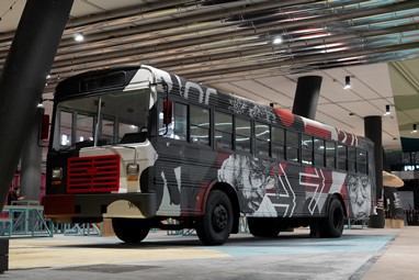 Samina - Military bus