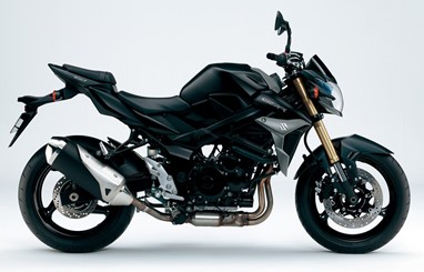 Suzuki GSR 750