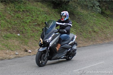 X-Max 400 a subir...