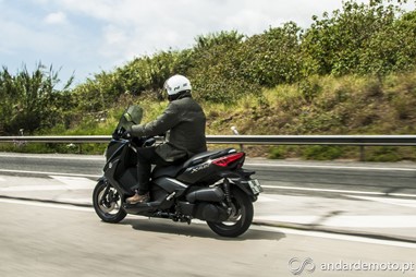 Yamaha X-Max 250