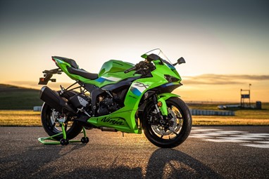 Família Kawasaki Ninja apresenta os primeiros modelos de 2027