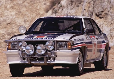 Opel Ascona 400 - O Ascona 400 de ralis possuía um motor de 2,4 litros com potência de 240 cv, evoluído sobre a base de 140 cv do 2.4 16V da versão de série