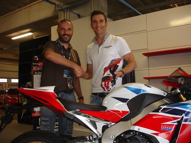 Miguel Praia com a IXS