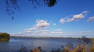 Rio Tejo e a Ponte das Lezírias