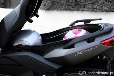 Yamaha X-Max 400