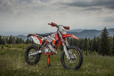 125 EXC - Fotografia Claudius Vasilescu