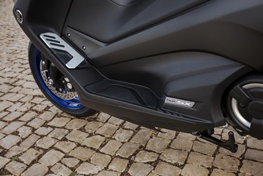 TMAX SX 2017