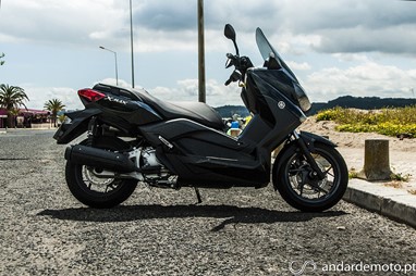 Yamaha X-Max 250