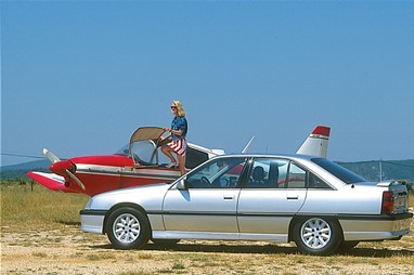 Opel Omega 3000 - O Omega 3000 24V conseguia acelerar de zero a 100 km/h em 7,6 segundos