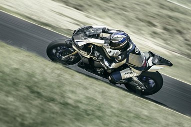 Yamaha YZF-R1M 2016