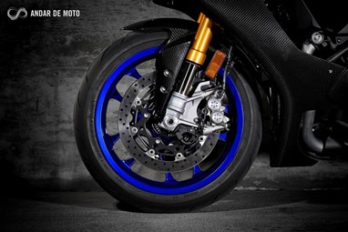 Yamaha YZF-R1M