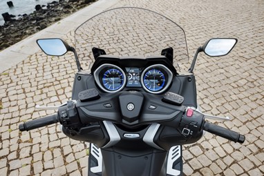 TMAX SX 2017
