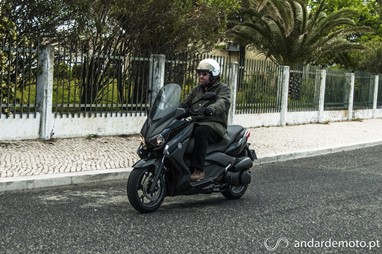 Yamaha X-Max 250