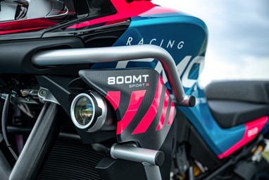 CFMoto 800MT R