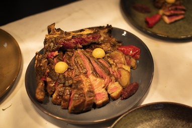 Costeletão de vaca Minhota com maturação de 60 dias