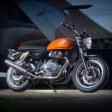 Royal Enfield Interceptor, uma Roadster empenhada em proporcionar uma grande facilidade de condução