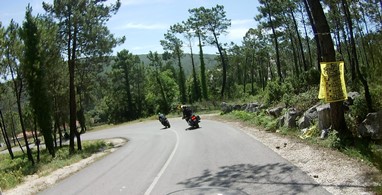 A caminho de Porto de Mós