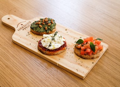 Bruschetta Tricolore