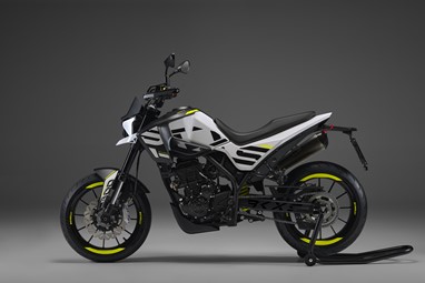 Benelli BKX300 S