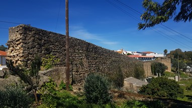Castelo do Crato - Muralha.jpg