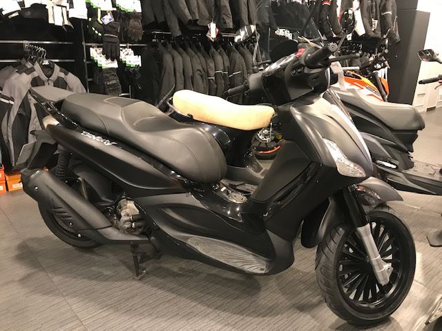 Piaggio Beverly 300 | Scooter