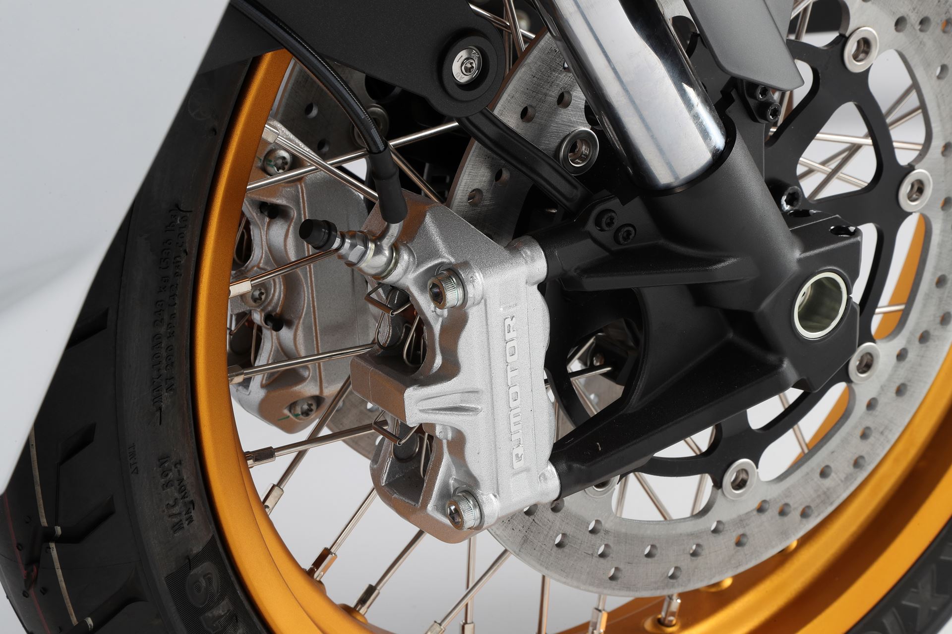 QJ Motor SRT 800X Moto Adventure Andar De Moto