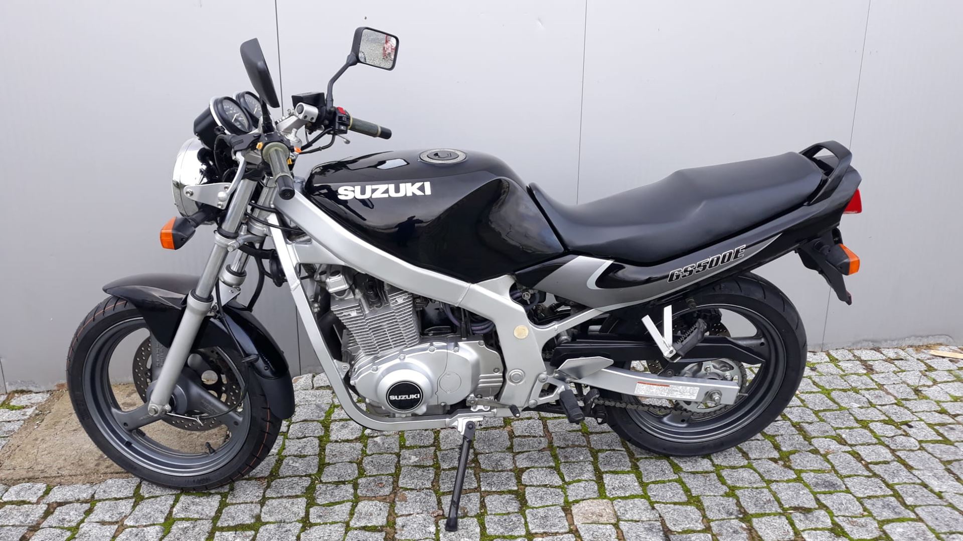 Suzuki GS 500 E Moto Usada Preço € 2.650,00 P29120