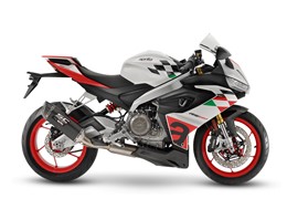 Motos