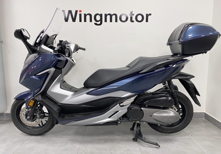 Honda Forza 300