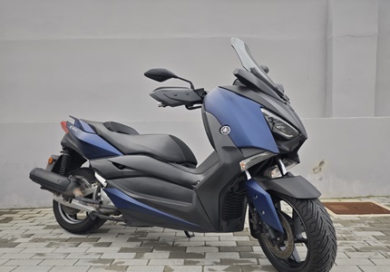Yamaha X-Max 125