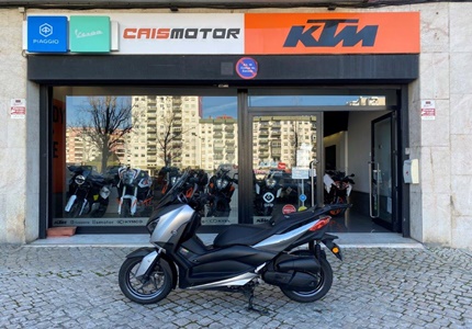 Yamaha X-Max 125