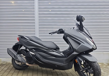 Honda Forza 125