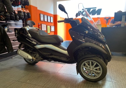 Piaggio MP3 250 LT