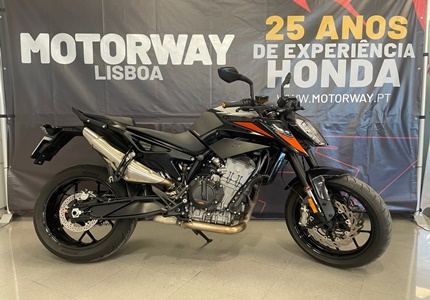 KTM DUKE 790