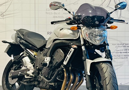 Yamaha FZ6