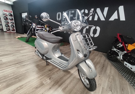 Vespa LX 125 Touring