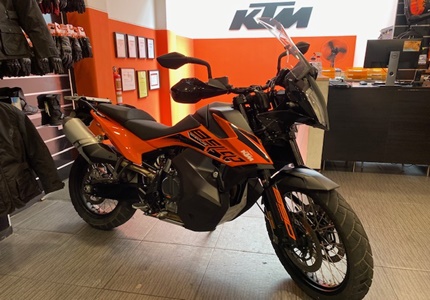KTM Adventure 890