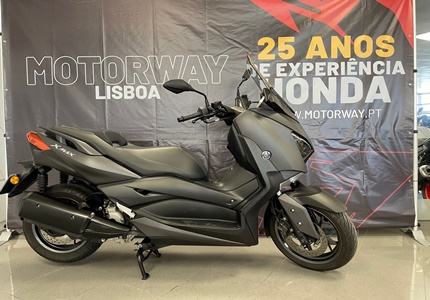 Yamaha X-Max 300