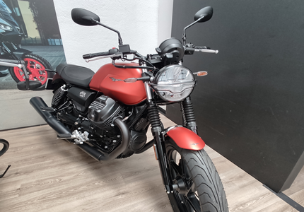 Moto Guzzi V7 850 Stone