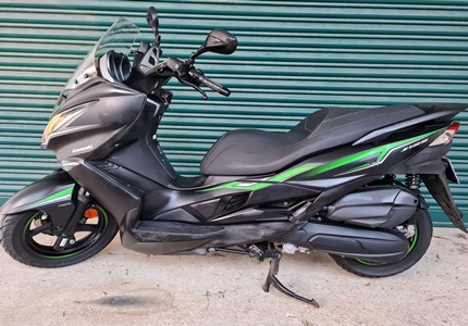 Kawasaki J 125