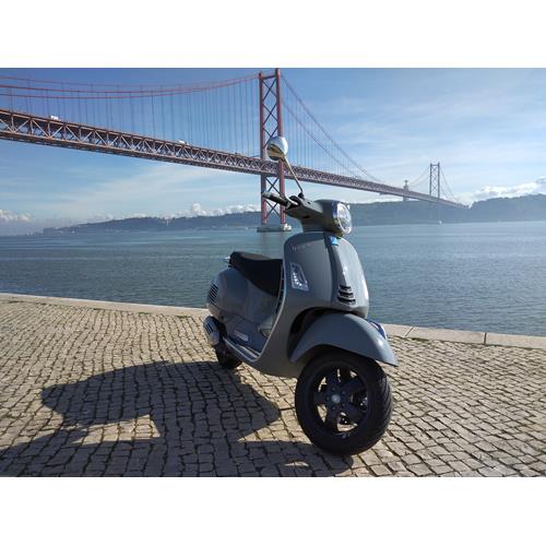 Vespa GTS Super Tech 125