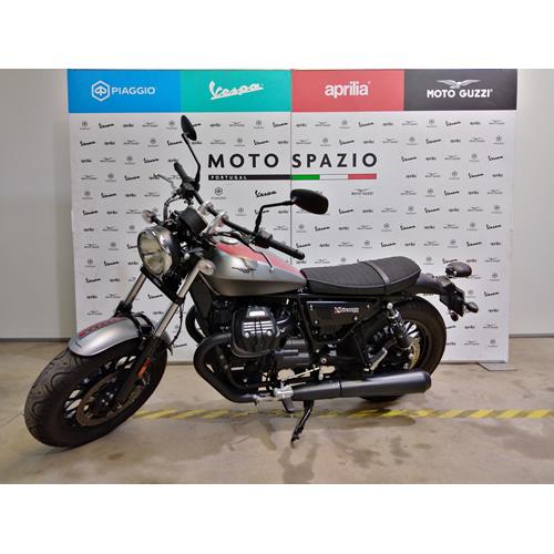 Moto Guzzi V9 Bobber