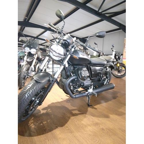 Moto Guzzi V9 Bobber