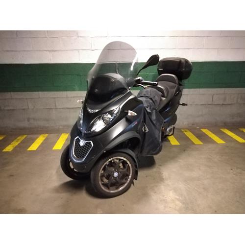 Piaggio MP3 300 Sport