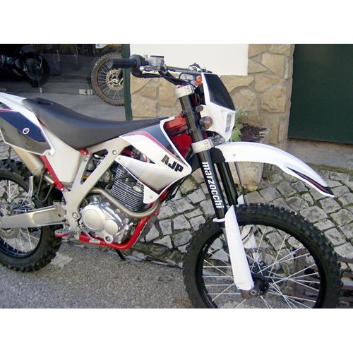 AJP PR4 240 Enduro Pro - NOVA