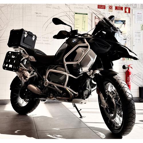 BMW R1250 GSA Triple Black