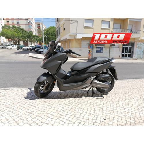 Honda Forza 125